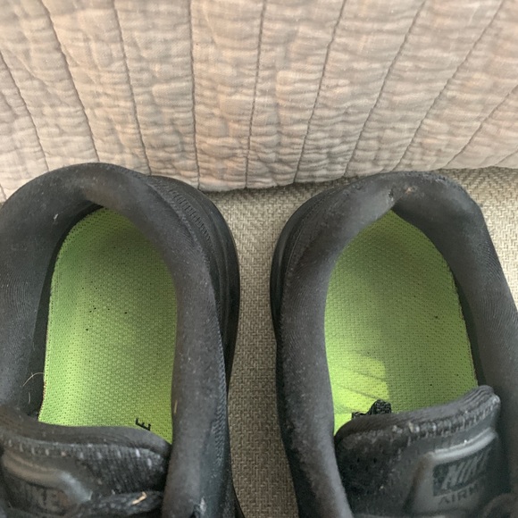 Nike AirMax - Picture 2 of 6